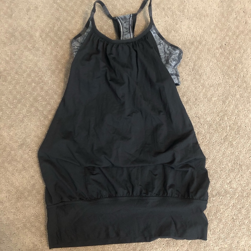 Lululemon Black tank with built in bra
